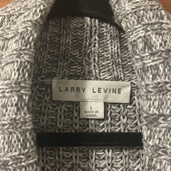 Larry Levine Cable Knot Cardigan W/Pockets - Picture 4 of 8